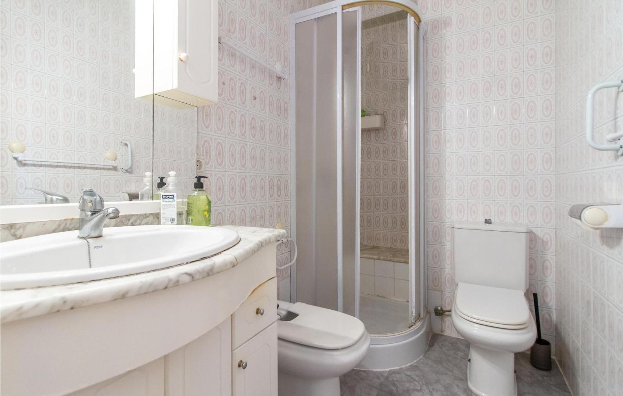 Lovely Apartment In Santa Pola With Wifi Esterno foto